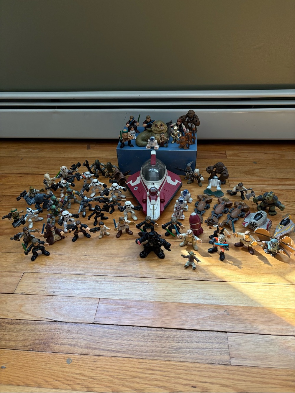Star Wars Assorted Action Figures with Red and White Starfighter
